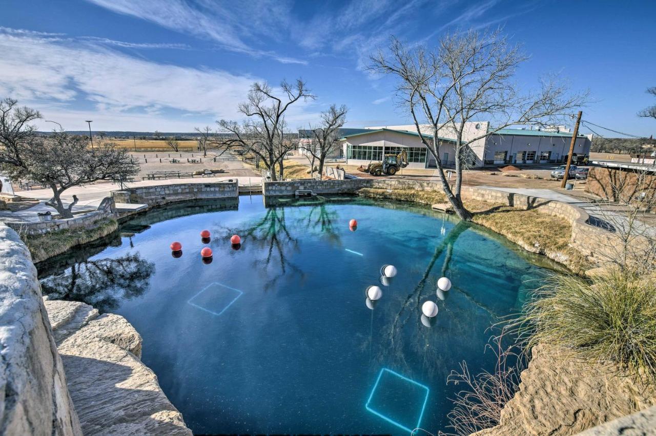 Charming Santa Rosa Home With Mountain Views And Porch Kültér fotó